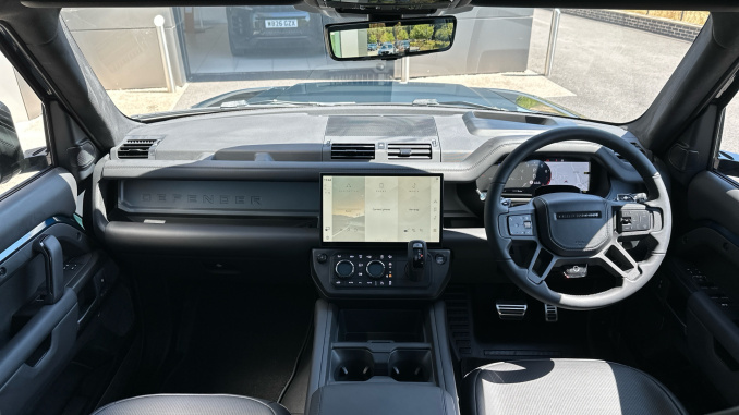 Land Rover Defender 4.4 P635 Octa 110 5dr Auto Petrol Estate - Image 9